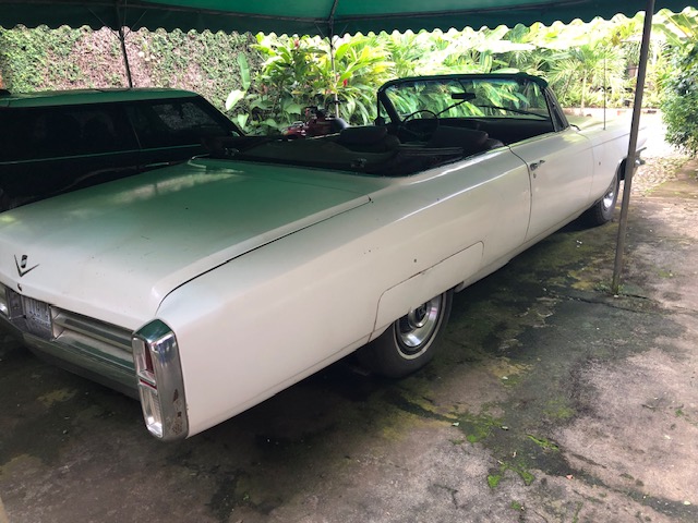 Moretti-Cadillac #special-013 — rear 3/4 view