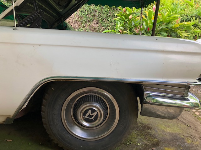 Moretti-Cadillac #special-013 — Moretti wheel hubcap